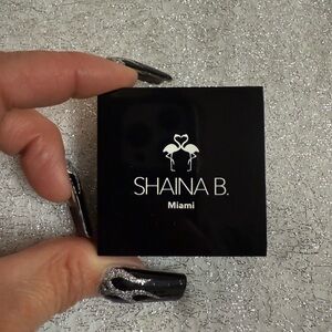 Shaina B. Miami eyeshadow